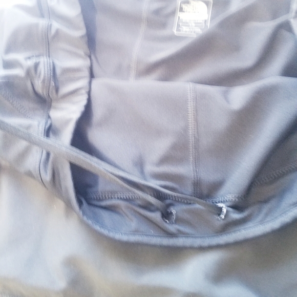 The North Face | Athletic Skort, size Large - Picture 4 of 11